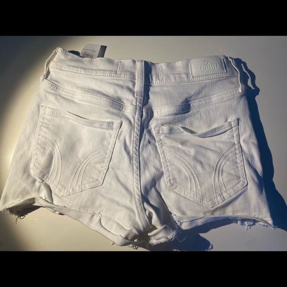 White ripped jean shorts - Picture 2 of 3